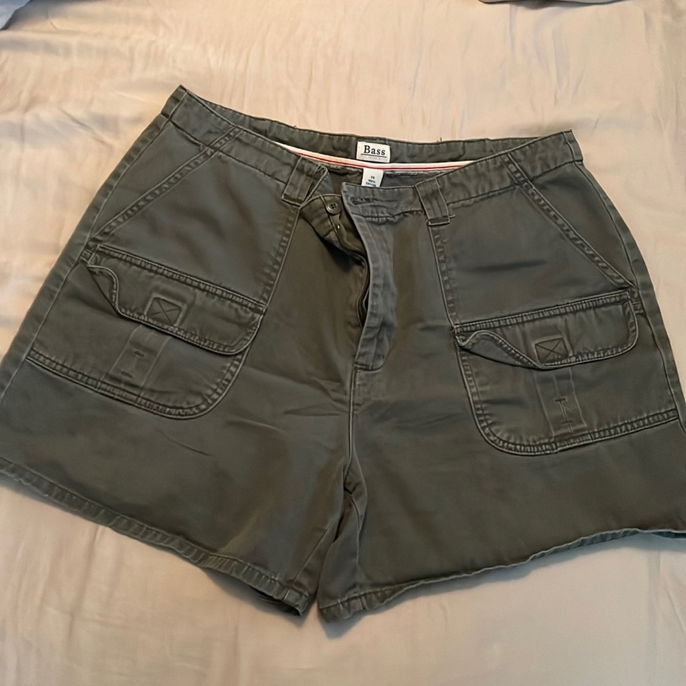 🌻3/$20 bundle , Bass, womens 14 shorts